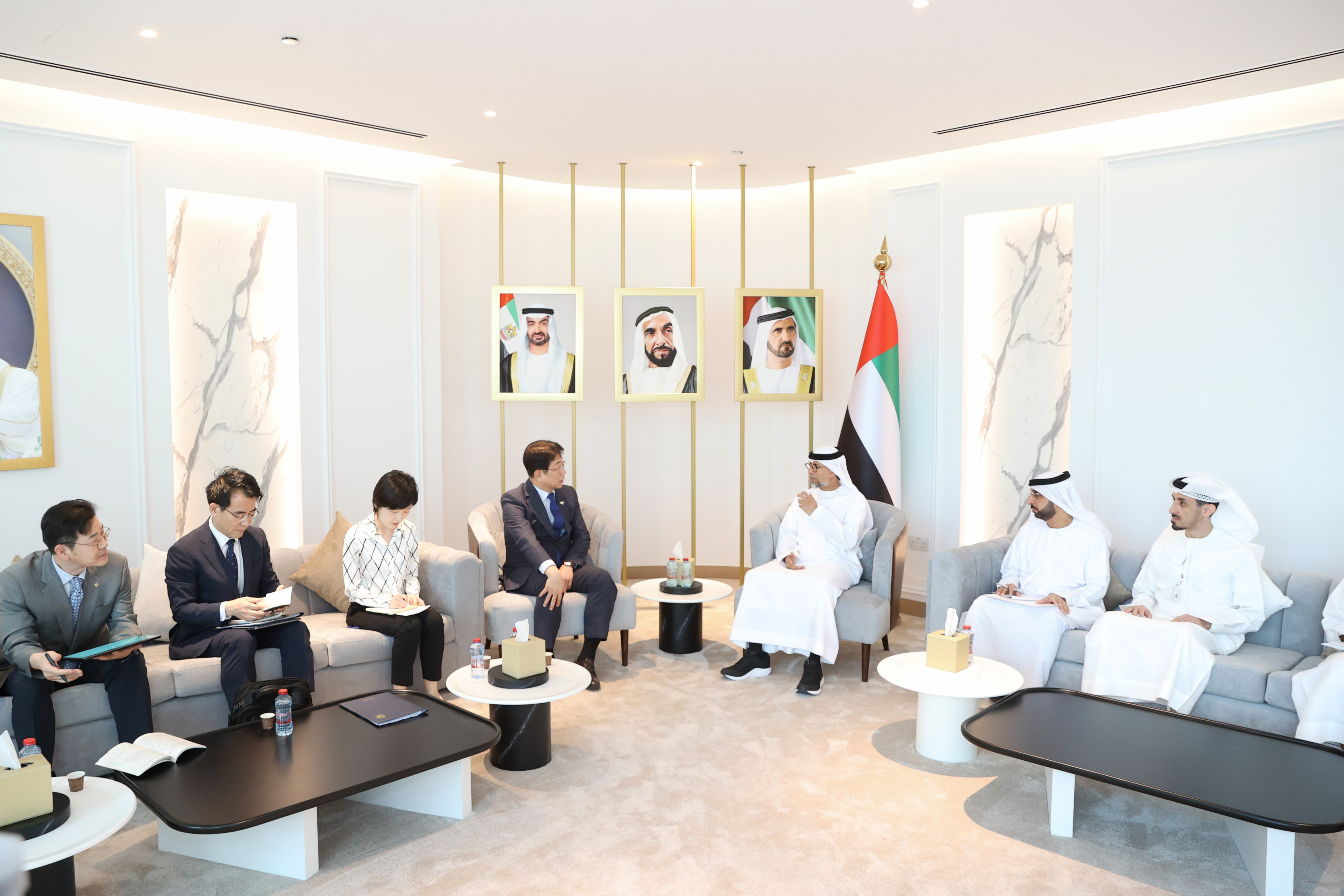 UAE Minister of Energy and Infrastructure meets