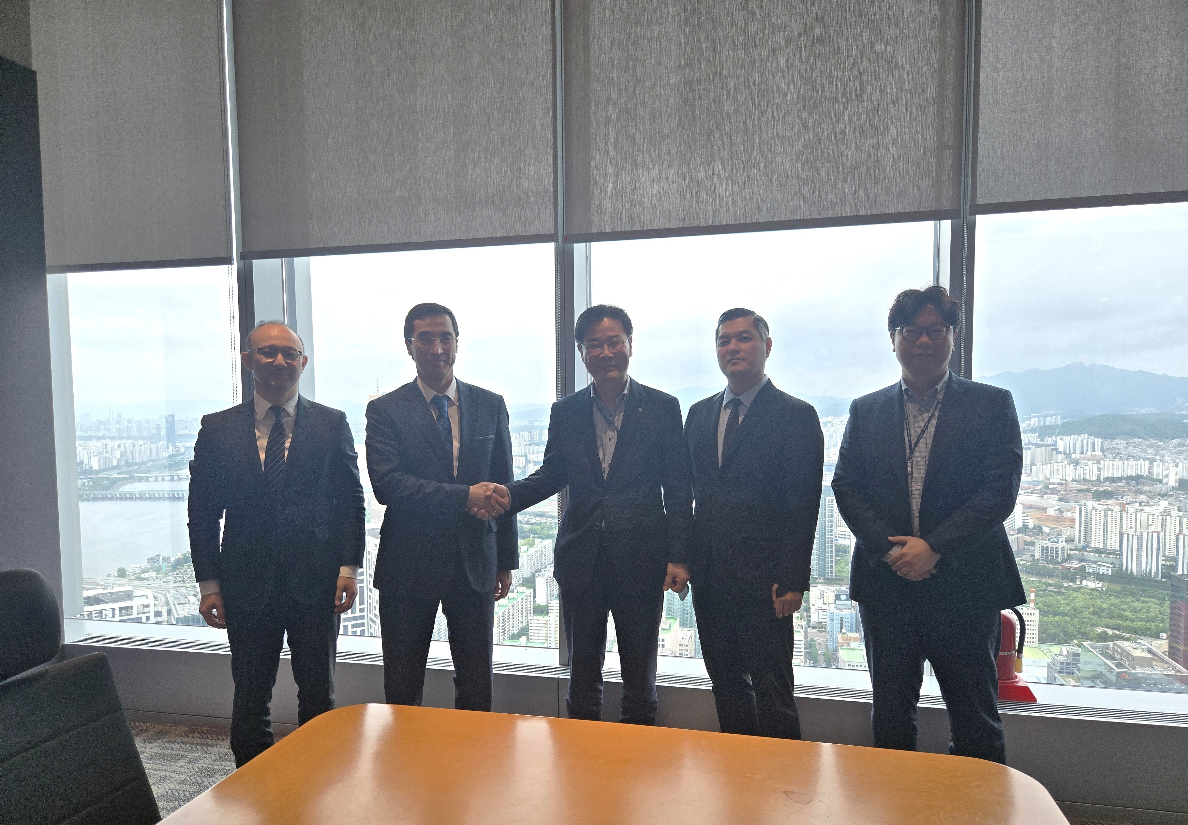Meeting with the Ambassador of Kazakhstan to Korea